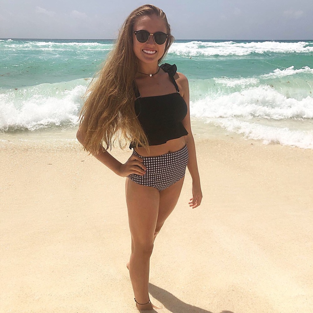 Meet your Posher, Tori